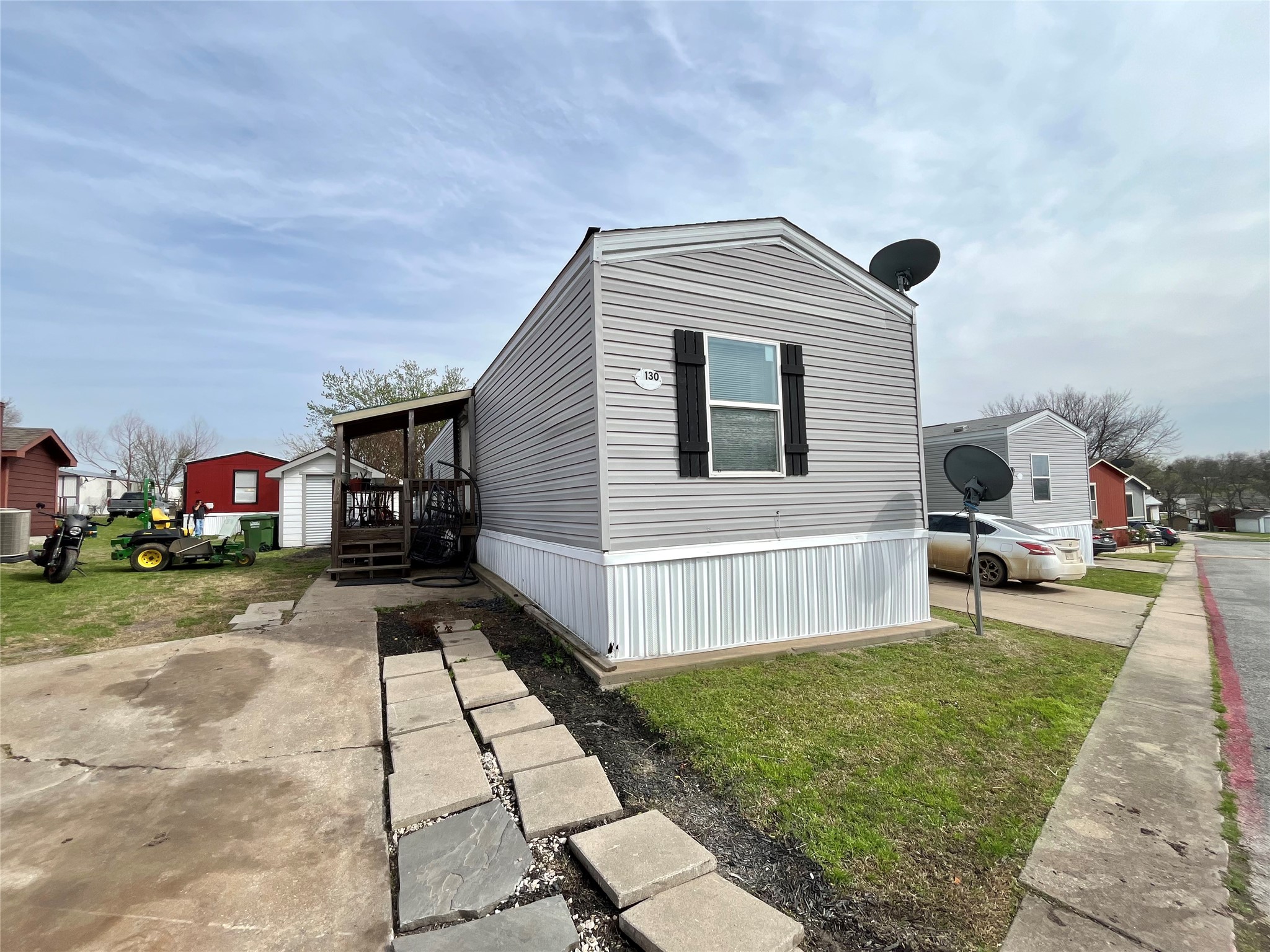 709 N Collins Freeway Howe TX 75459