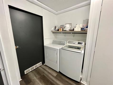 709 N Collins Freeway Howe TX 75459