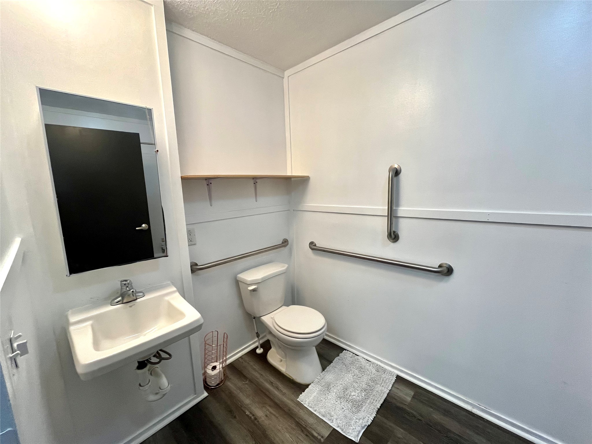 709 N Collins Freeway Howe TX 75459