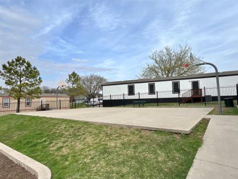 709 N Collins Freeway Howe TX 75459