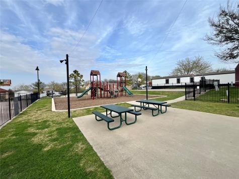 709 N Collins Freeway Howe TX 75459
