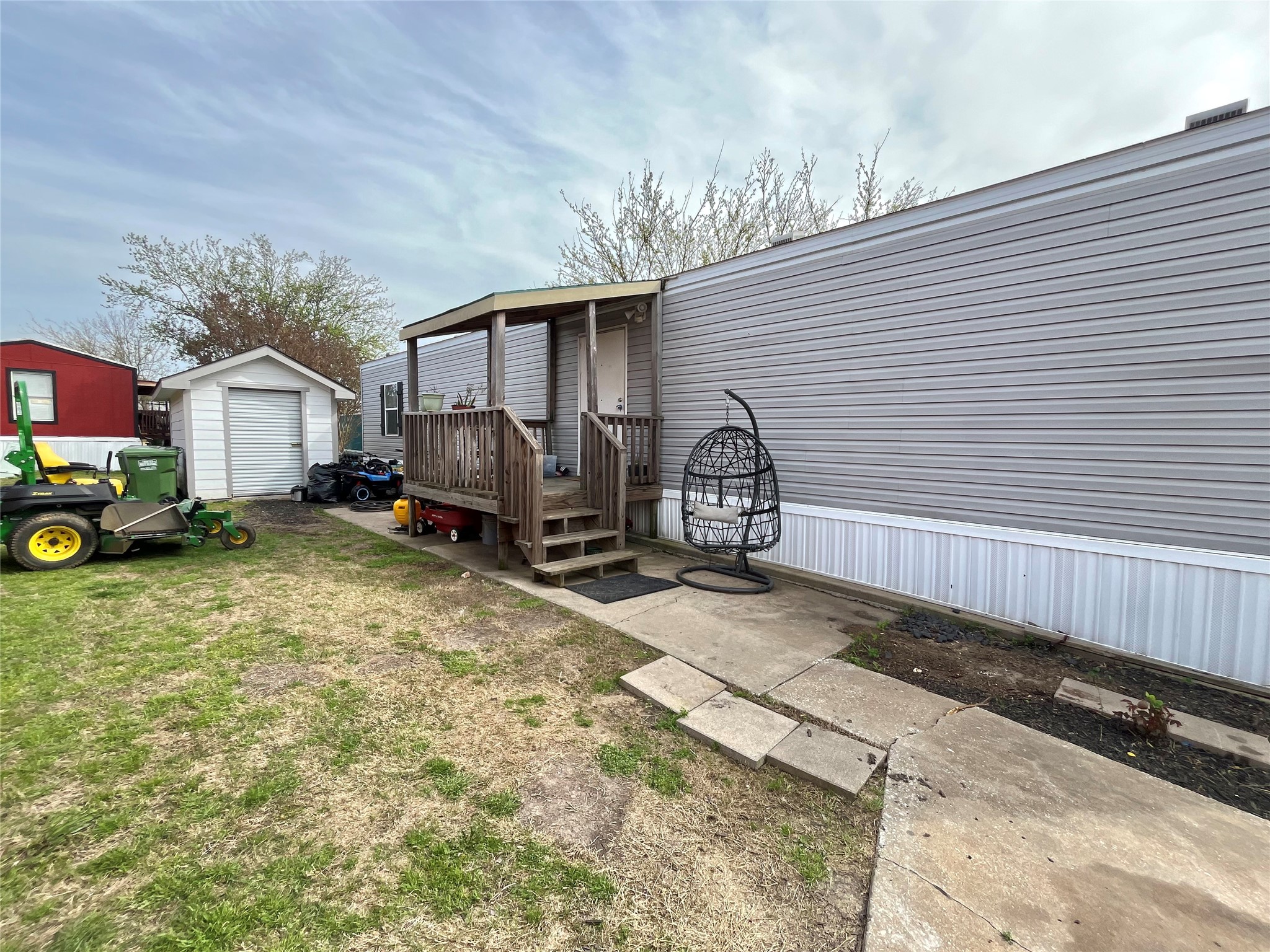 709 N Collins Freeway Howe TX 75459