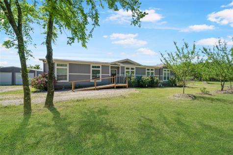 126 County Road 118 Whitesboro TX 76273