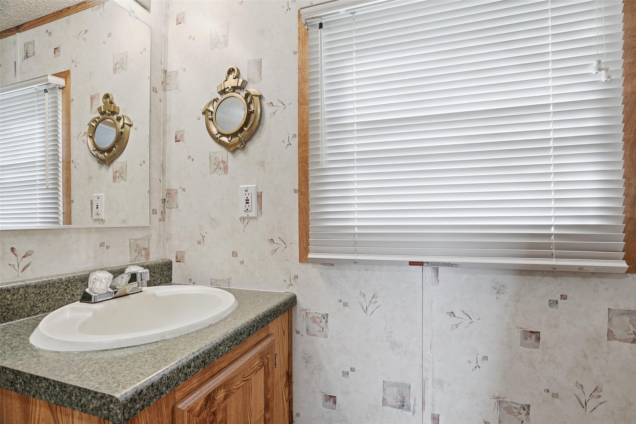 4037 Lands End Court Granbury TX 76048