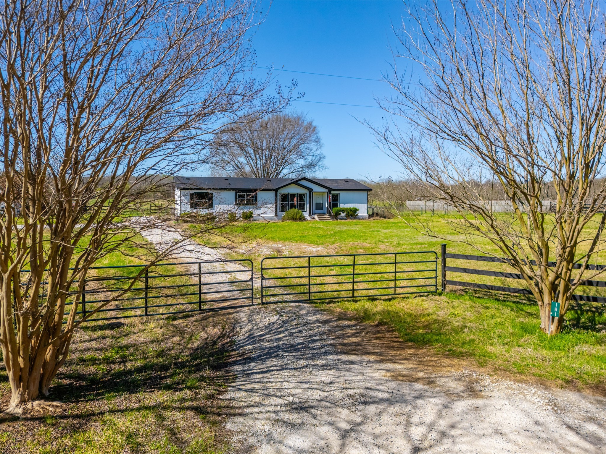 181 Private Road 125 Whitney TX 76692
