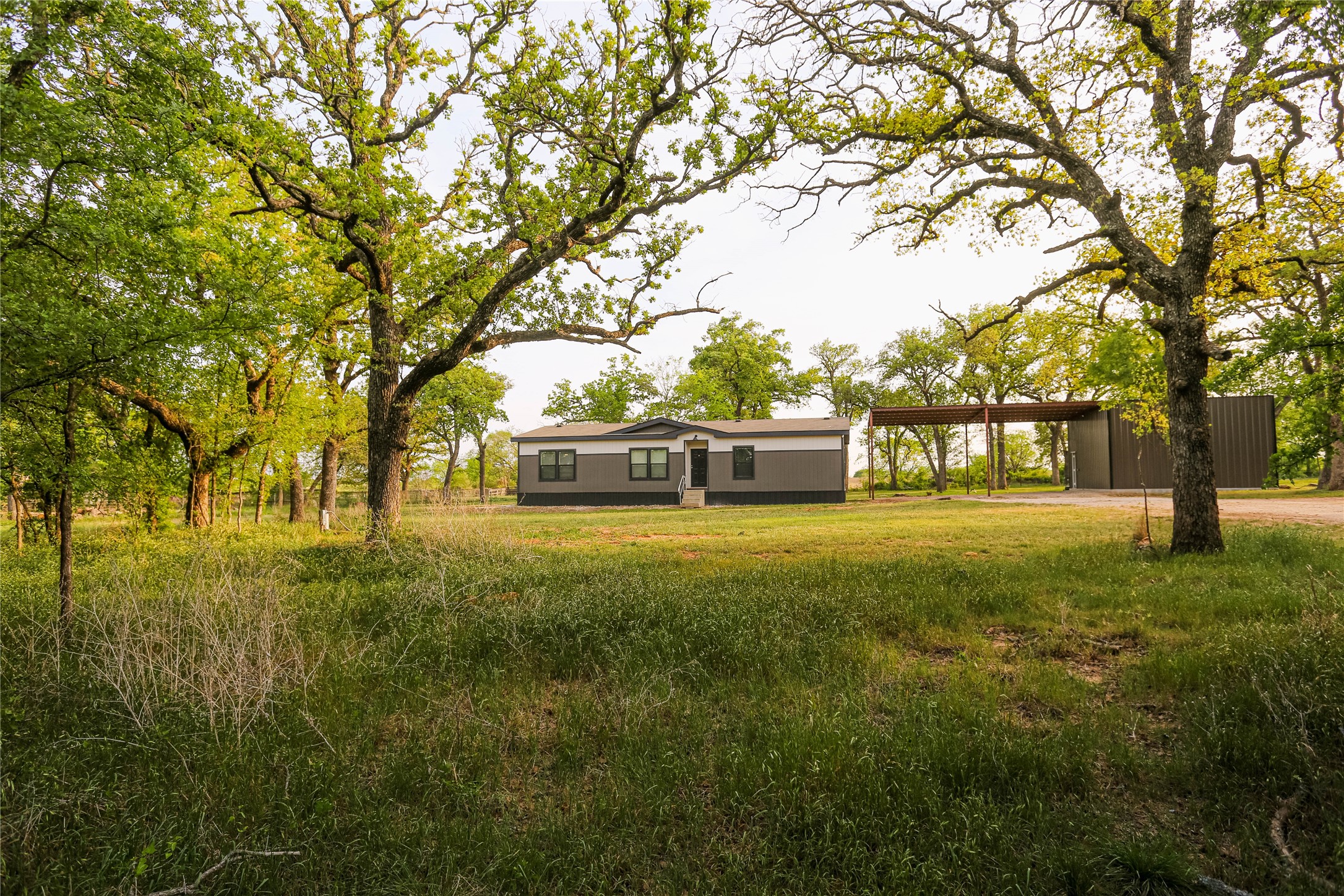 2513 Cr 304 Comanche TX 76442