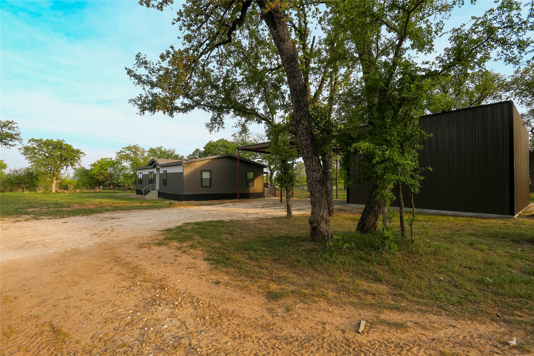 2513 Cr 304 Comanche TX 76442