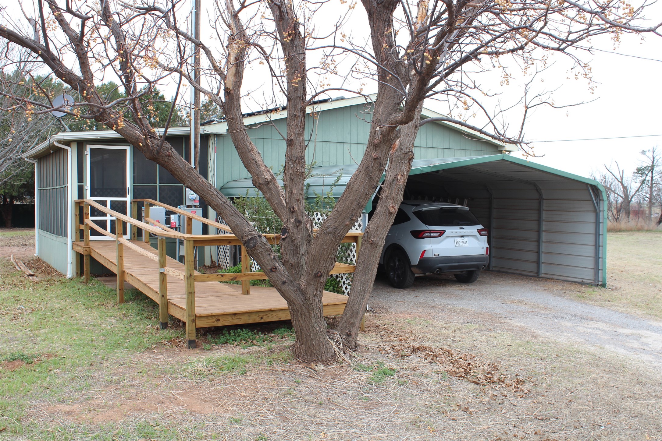 601 Carothers Avenue Rochester TX 79544