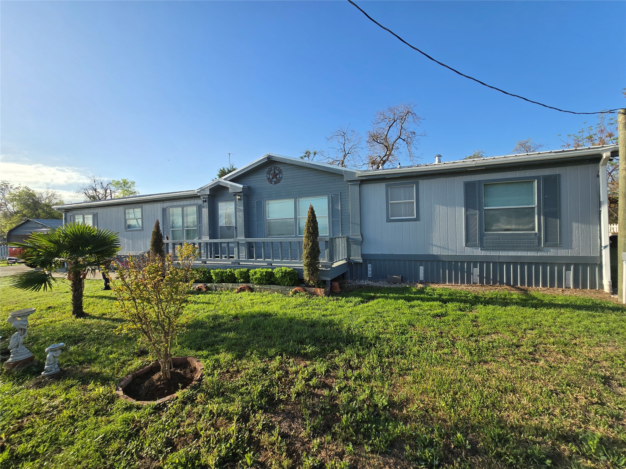 813 W 12th Street Cameron TX 76520