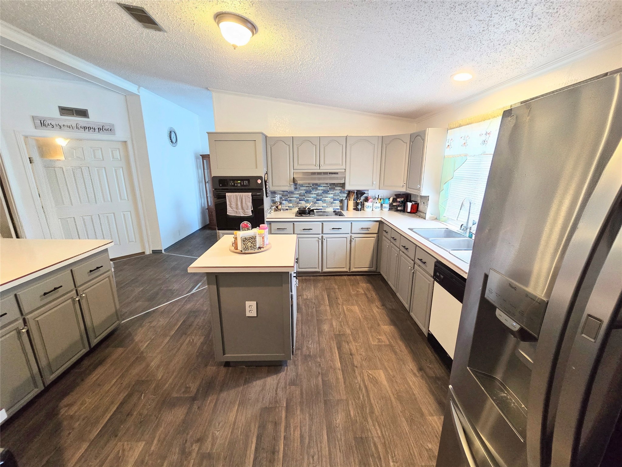 813 W 12th Street Cameron TX 76520