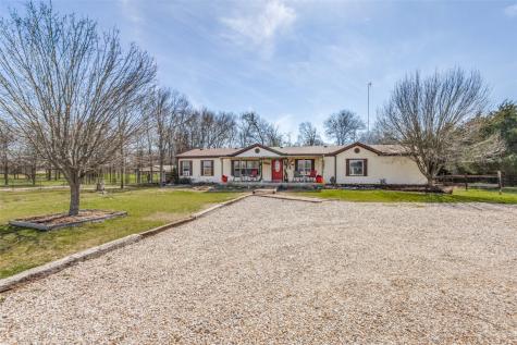 819 Rs County Road 1460 Point TX 75472