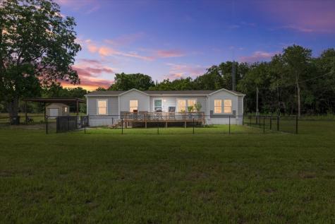 1183 Farm Road 3426 Paris TX 75462
