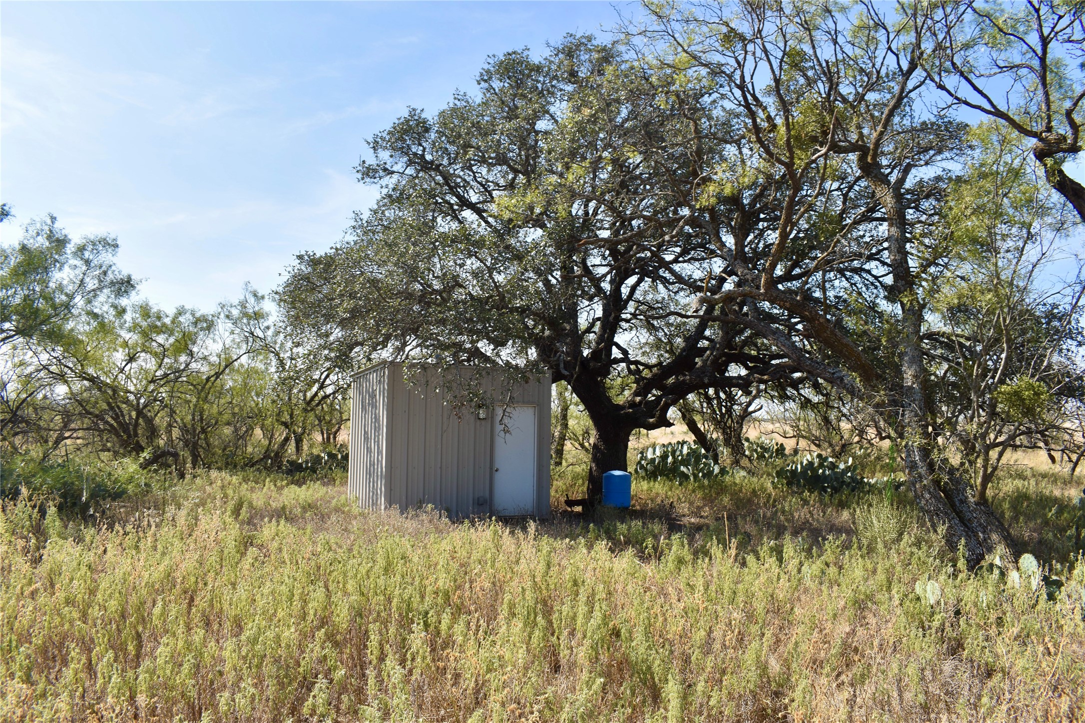 85 Pr 527 Brady TX 76858