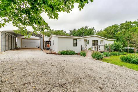 9801 2nd Street Joshua TX 76058
