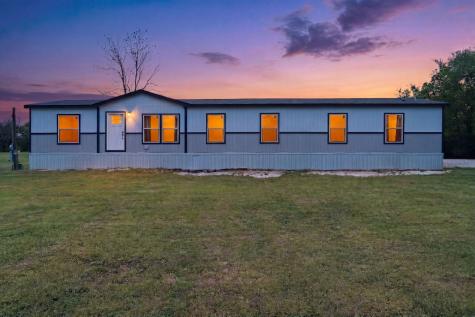 8792 Highway 67 Saltillo TX 75478