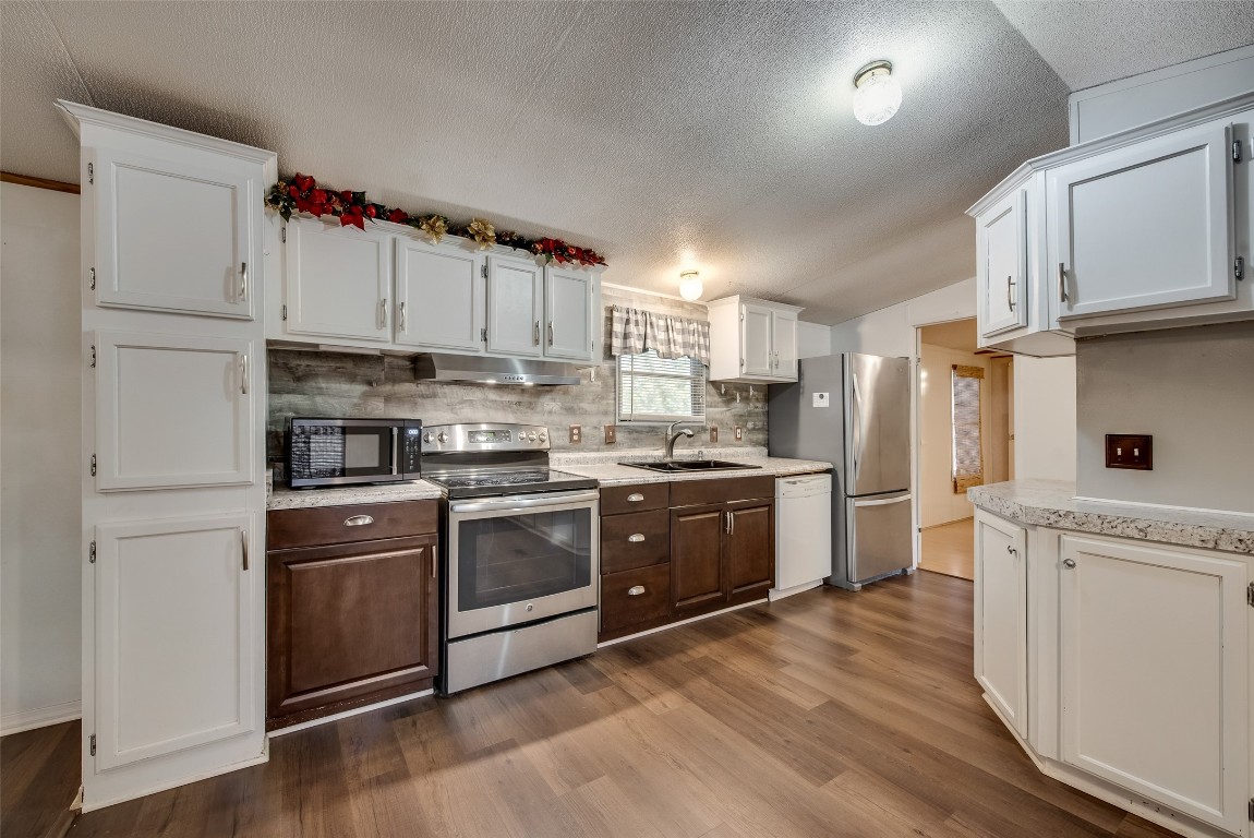 2115 Wren Court Cleburne TX 76031
