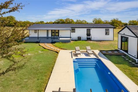 5774 Farm Road 904 S Commerce TX 75448