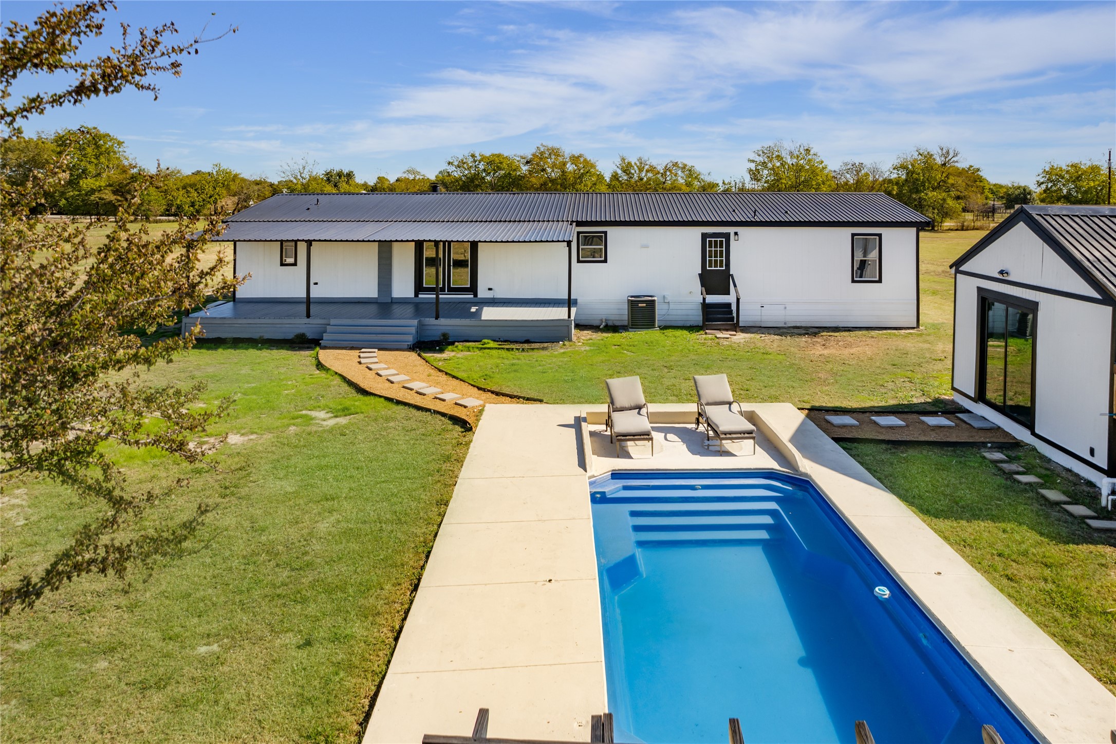 5774 Farm Road 904 S Commerce TX 75448