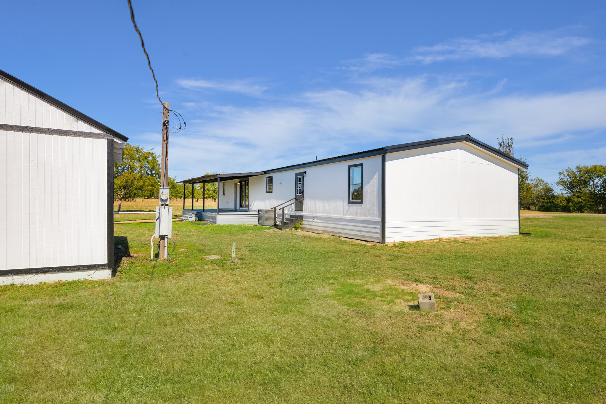 5774 Farm Road 904 S Commerce TX 75448
