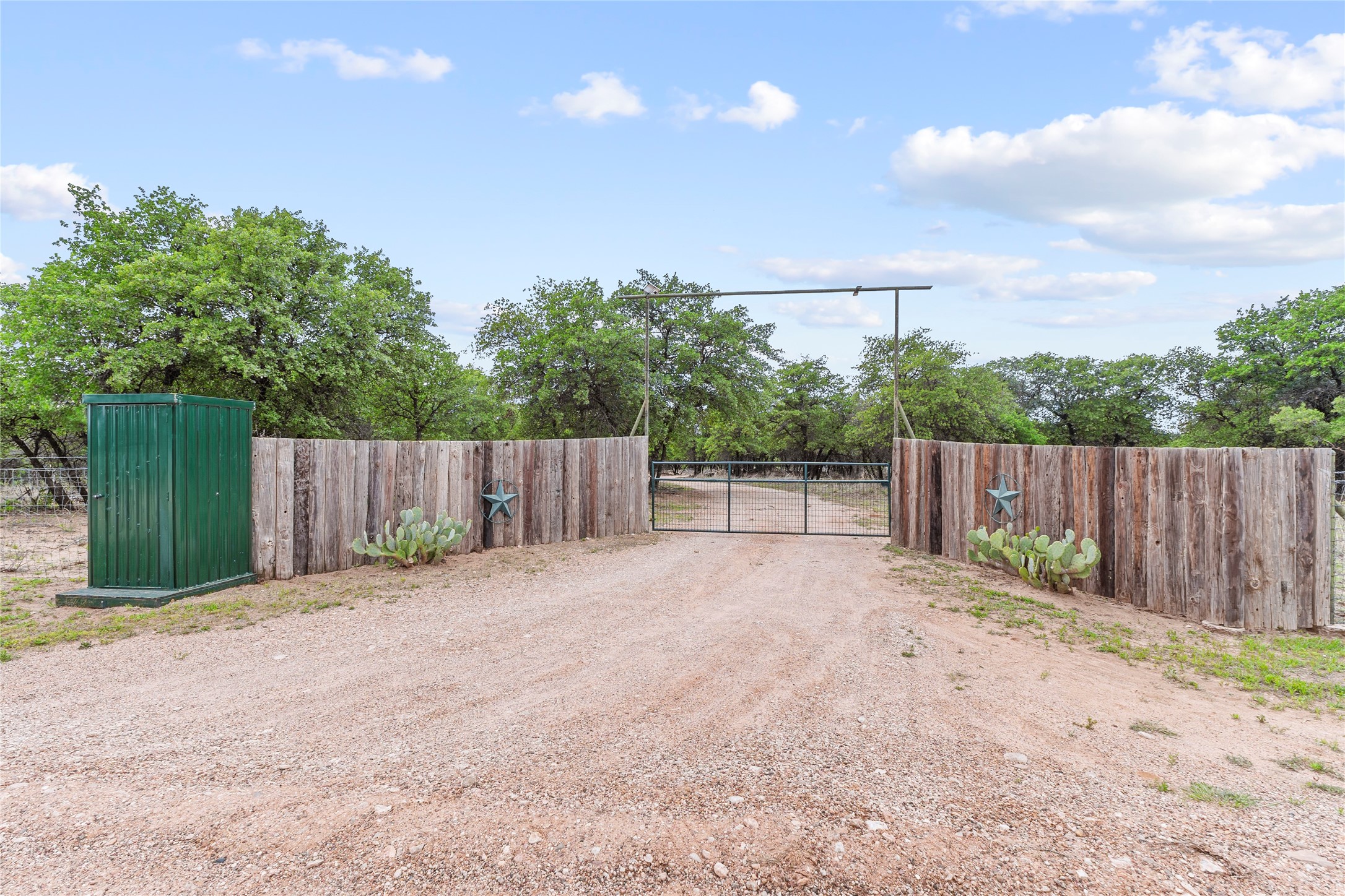 5456 County Road 418 Hawley TX 79525
