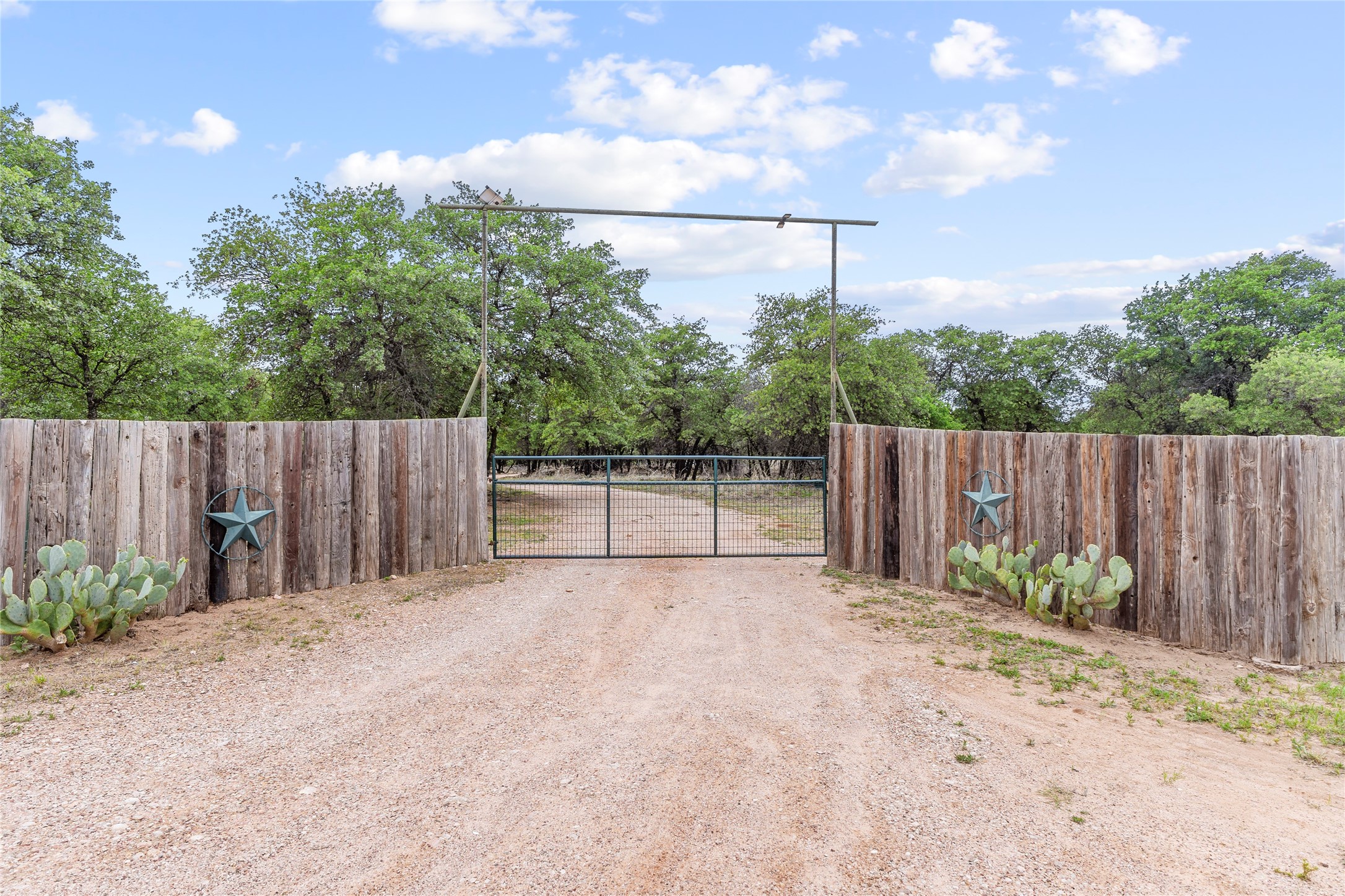 5456 County Road 418 Hawley TX 79525