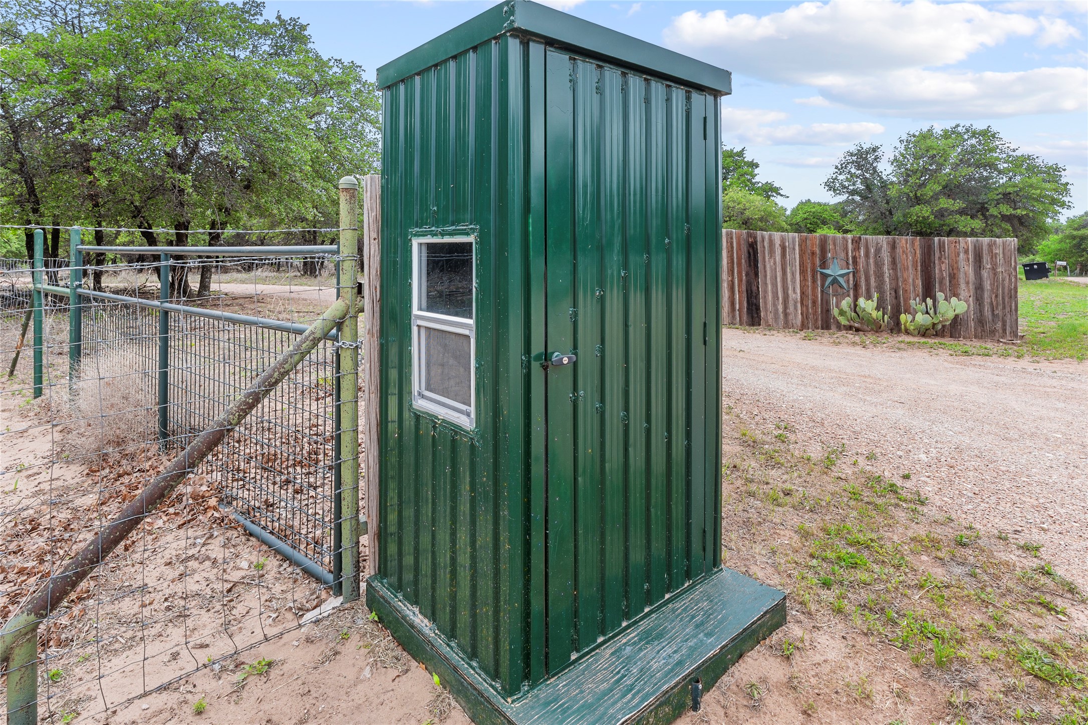 5456 County Road 418 Hawley TX 79525