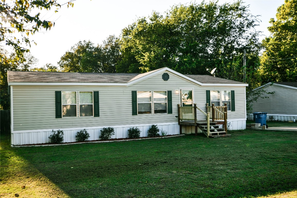 1626 Lands End Street Granbury TX 76048