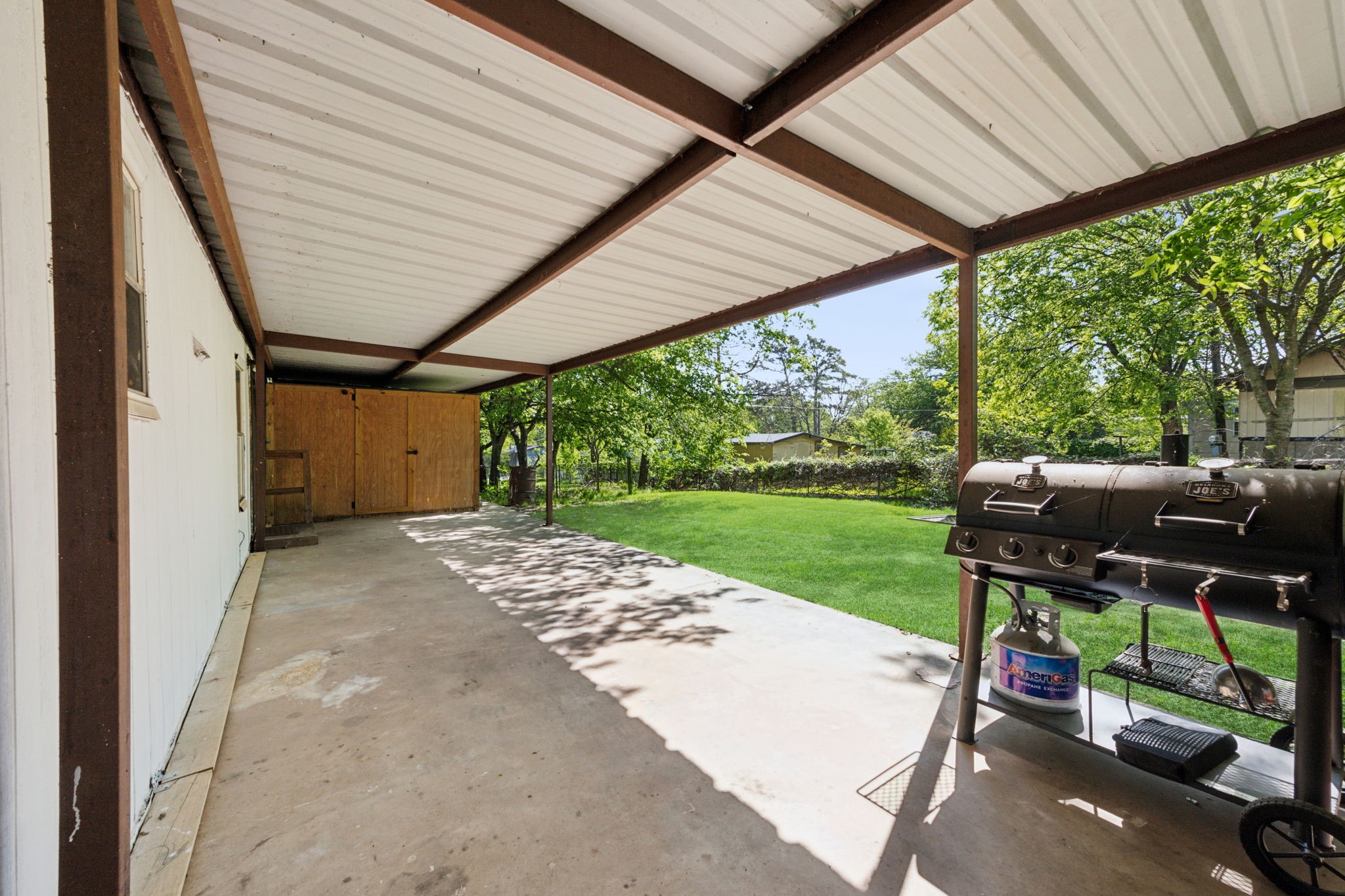 3719 Hedge Row Street Granbury TX 76048