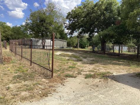 316 N Avenue A Cross Plains TX 76443
