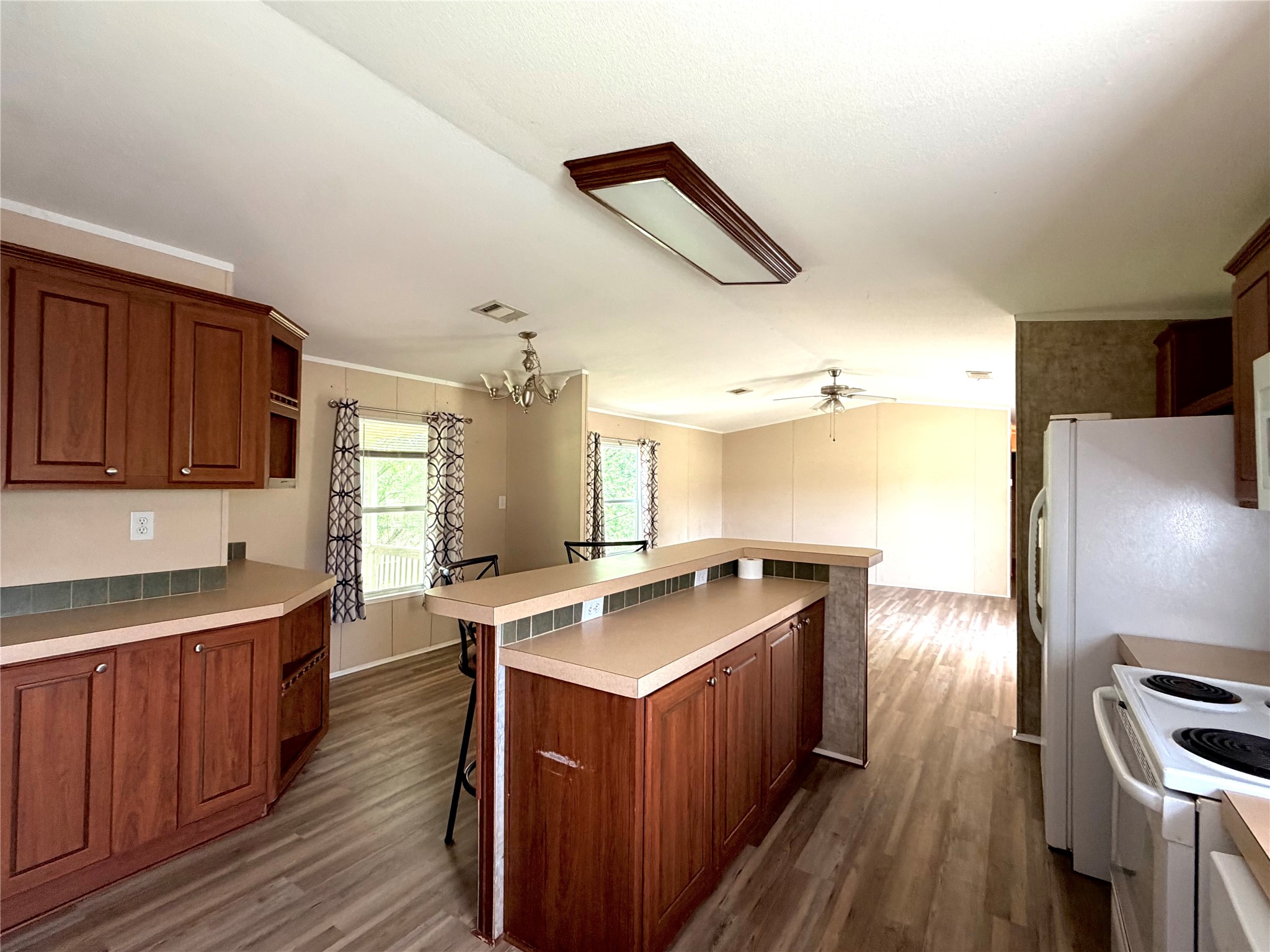 4113 Goliad Drive Granbury TX 76048