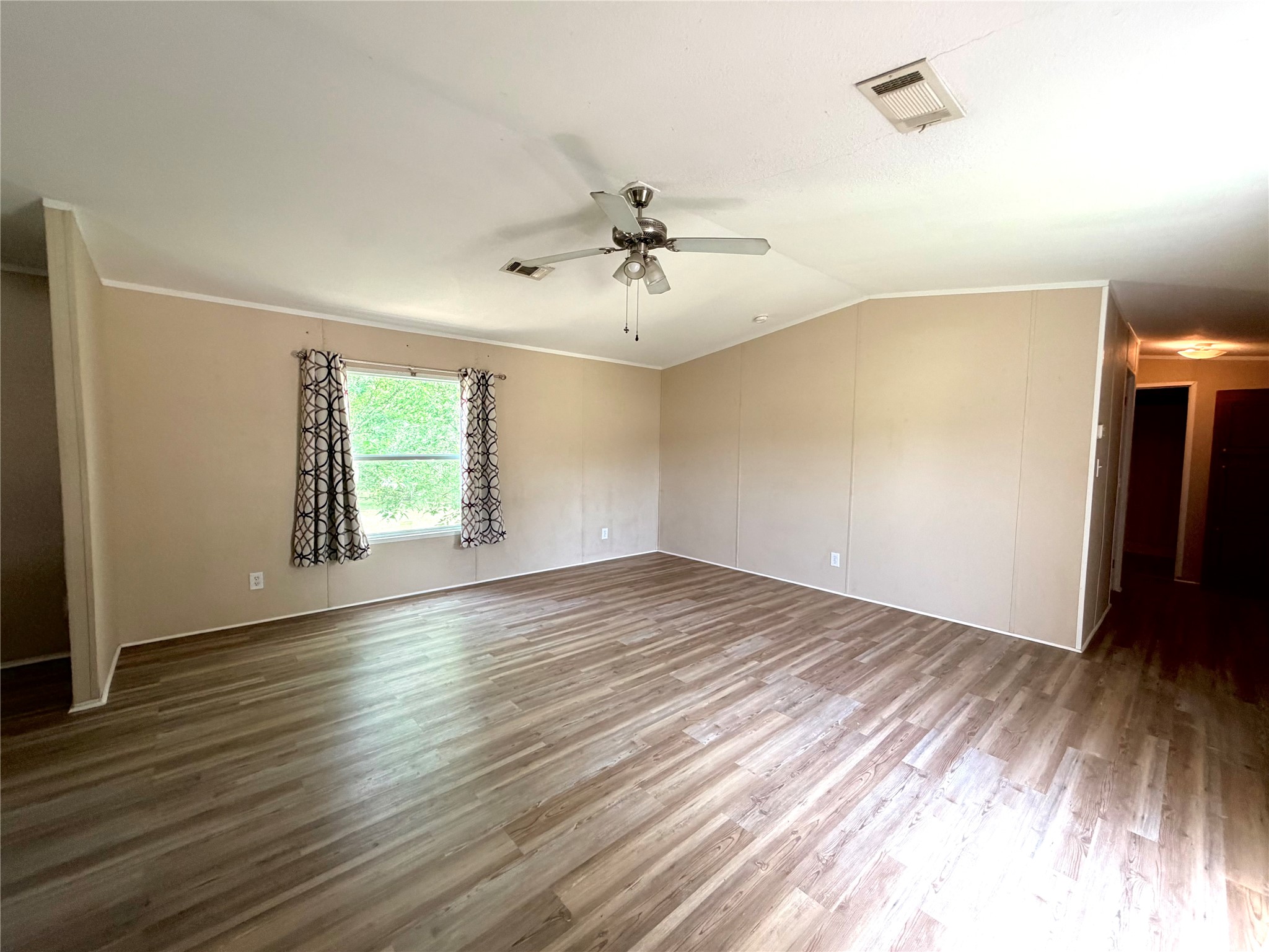 4113 Goliad Drive Granbury TX 76048