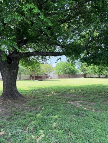 4113 Goliad Drive Granbury TX 76048