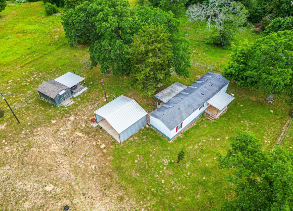 155 F County Road 430 Buffalo TX 75831
