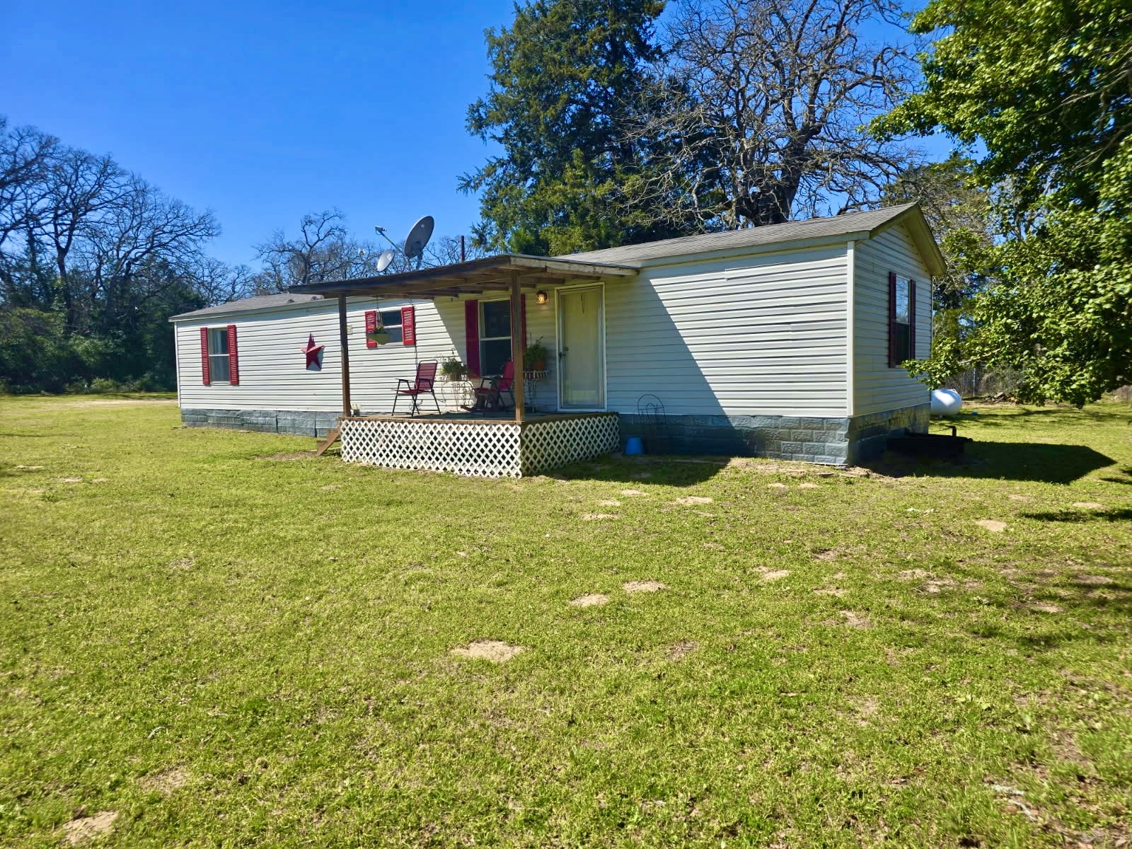 155 F County Road 430 Buffalo TX 75831