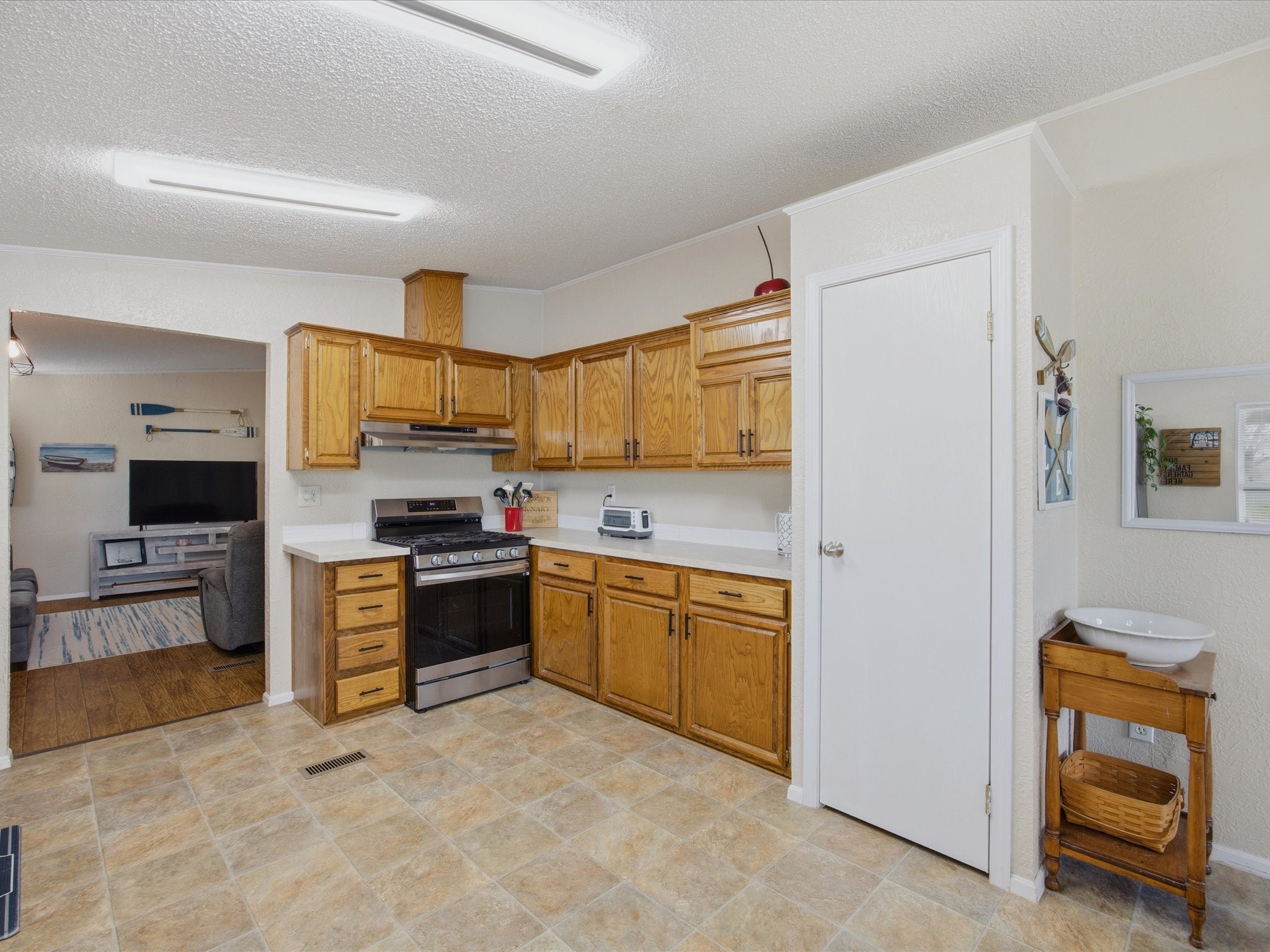 304 Catfish Trail Bowie TX 76230