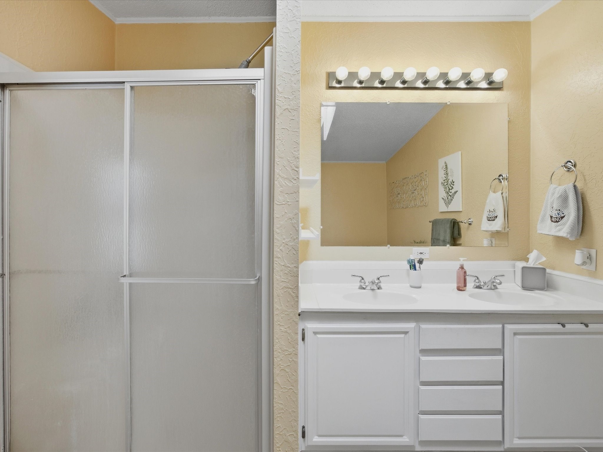 304 Catfish Trail Bowie TX 76230