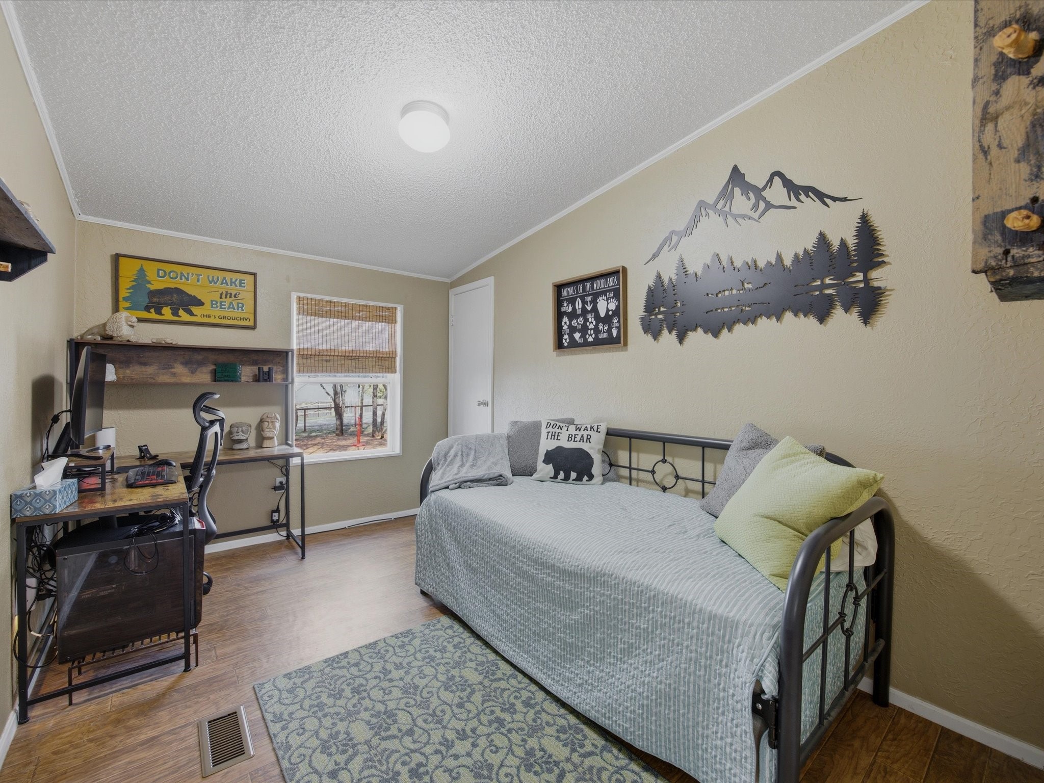 304 Catfish Trail Bowie TX 76230