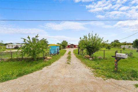 2412 Luisa Lane Alvarado TX 76009