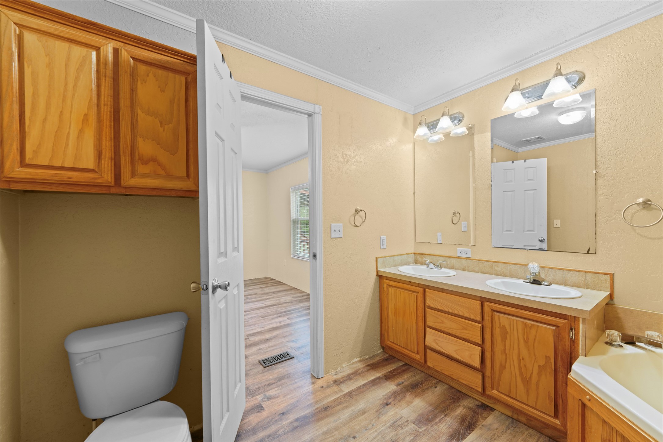 130 Private Road 6453 Palestine TX 75803