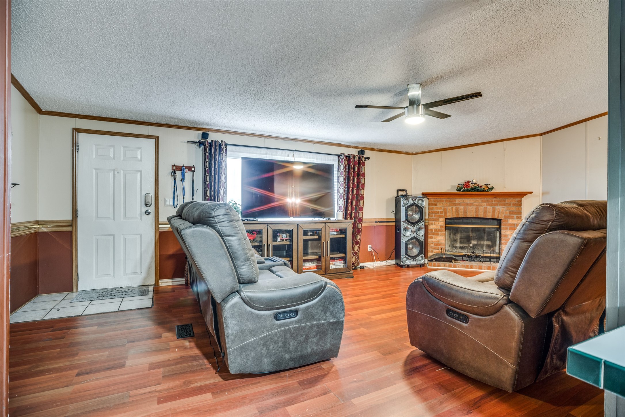 458 County Road 2131 Valley View TX 76272