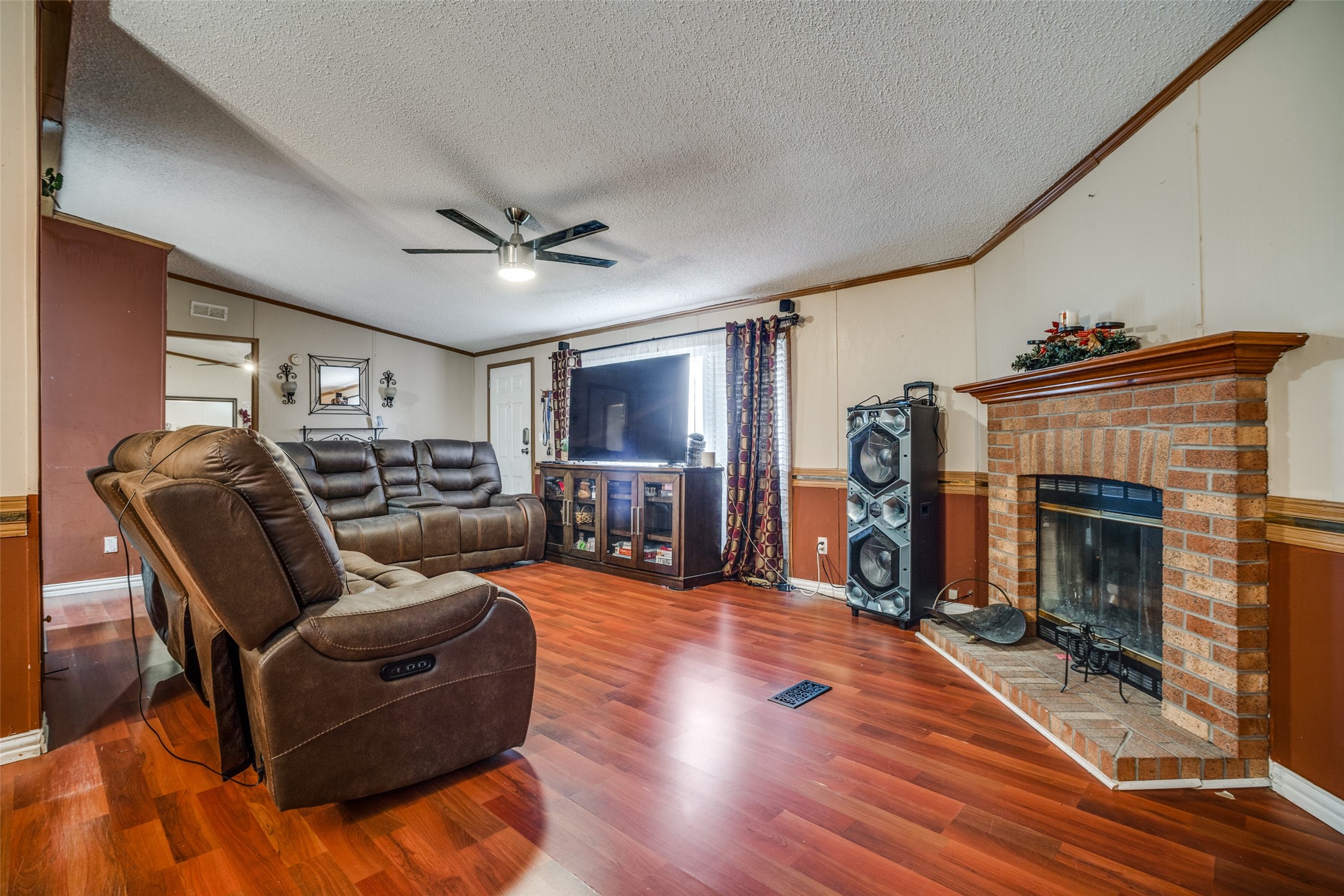458 County Road 2131 Valley View TX 76272