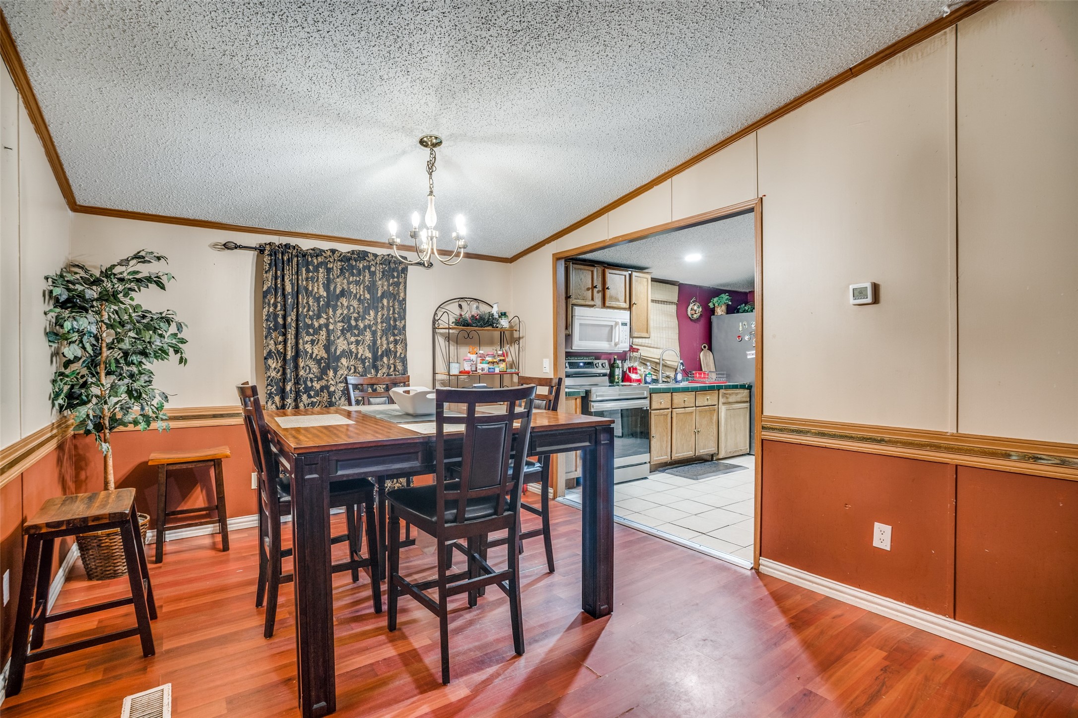 458 County Road 2131 Valley View TX 76272
