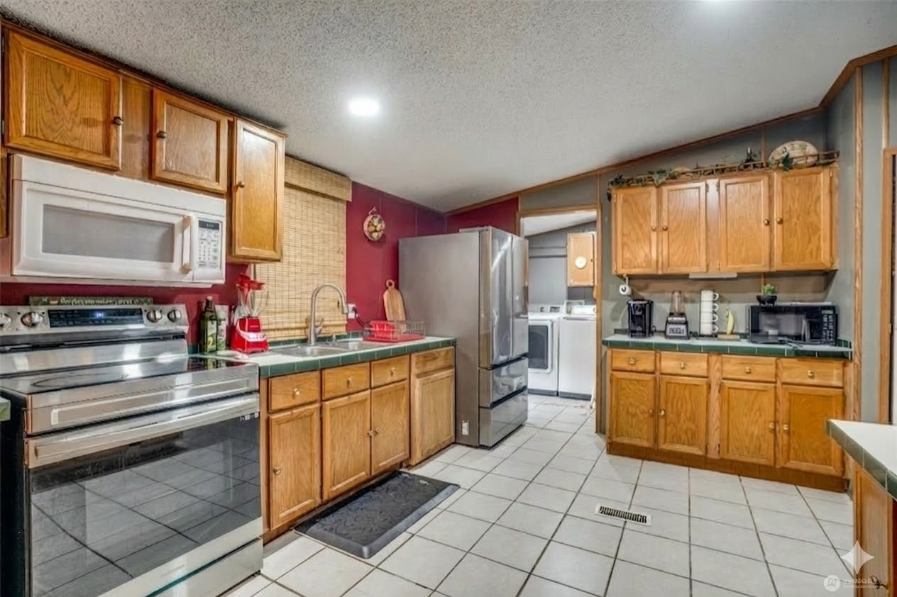 458 County Road 2131 Valley View TX 76272
