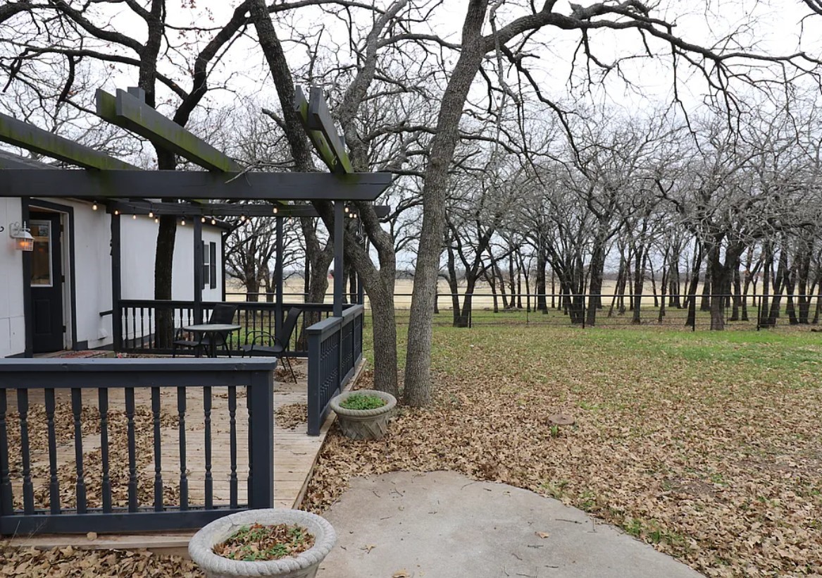 986 County Road 1785 Sunset TX 76270