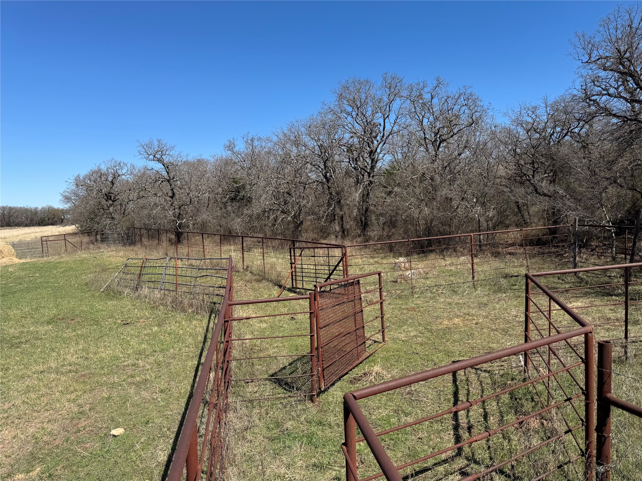 986 County Road 1785 Sunset TX 76270