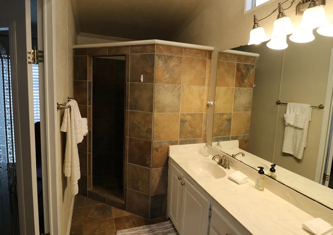 986 County Road 1785 Sunset TX 76270
