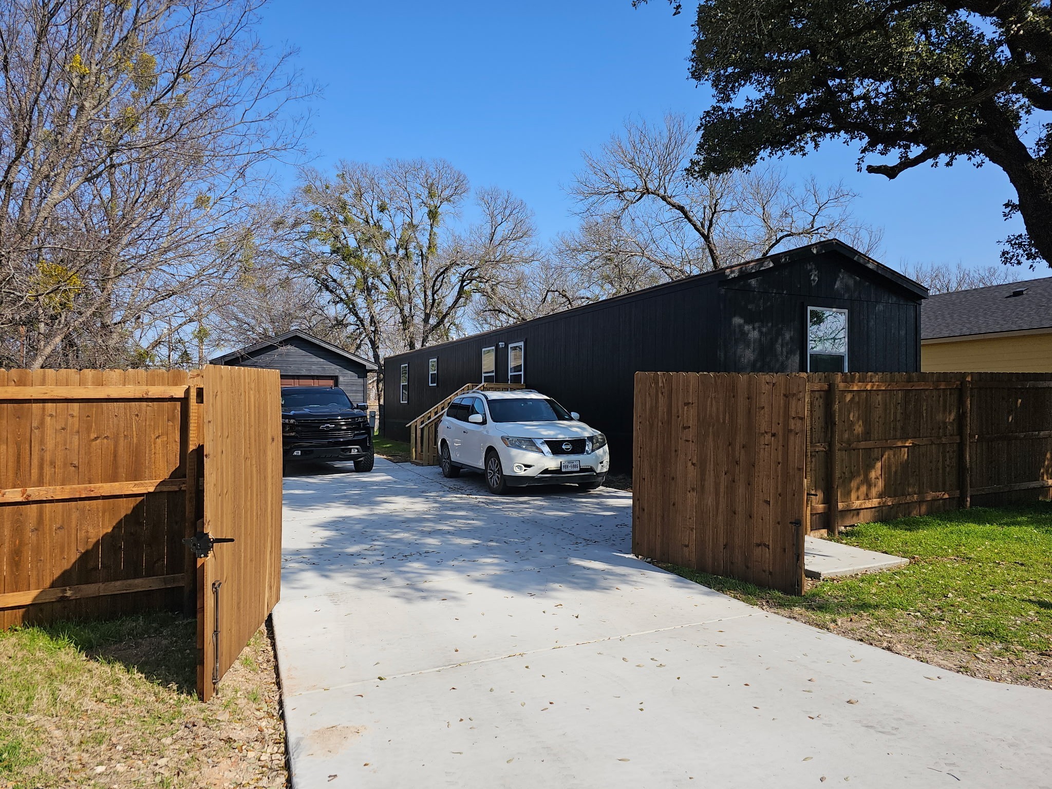 3005 Rockwood Drive Granbury TX 76048