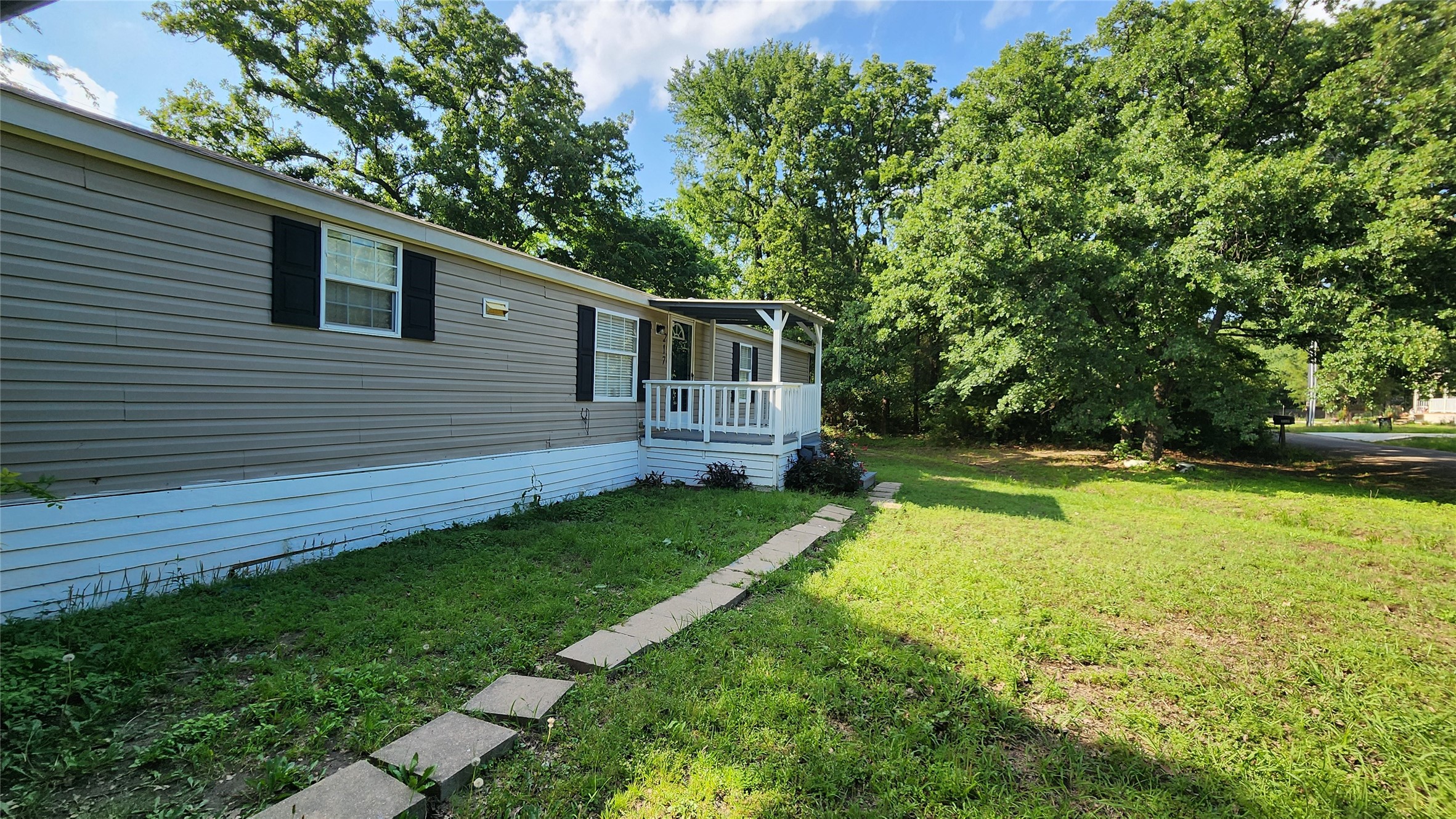 217 Navajo Trail West Tawakoni TX 75474