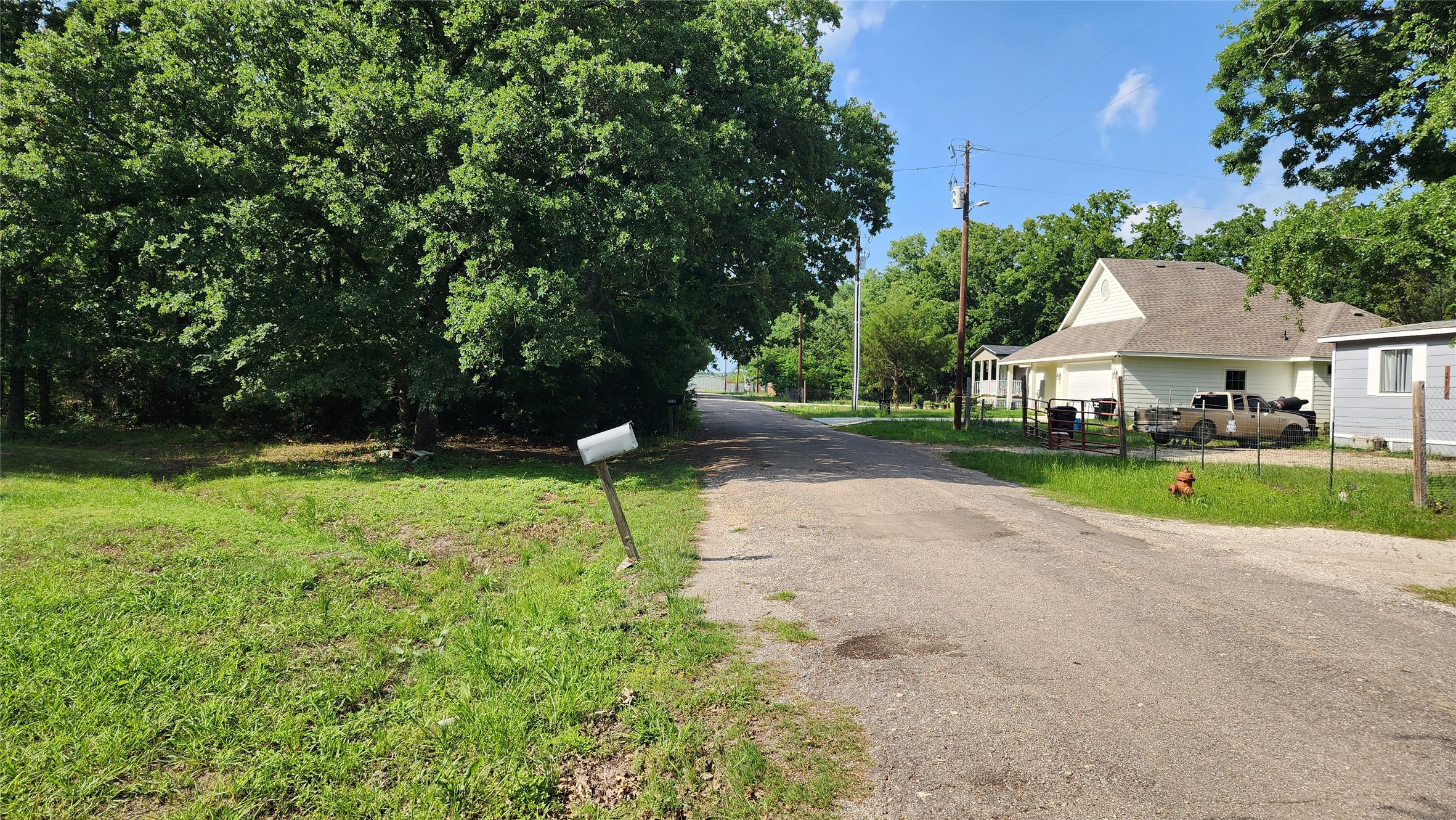 217 Navajo Trail West Tawakoni TX 75474