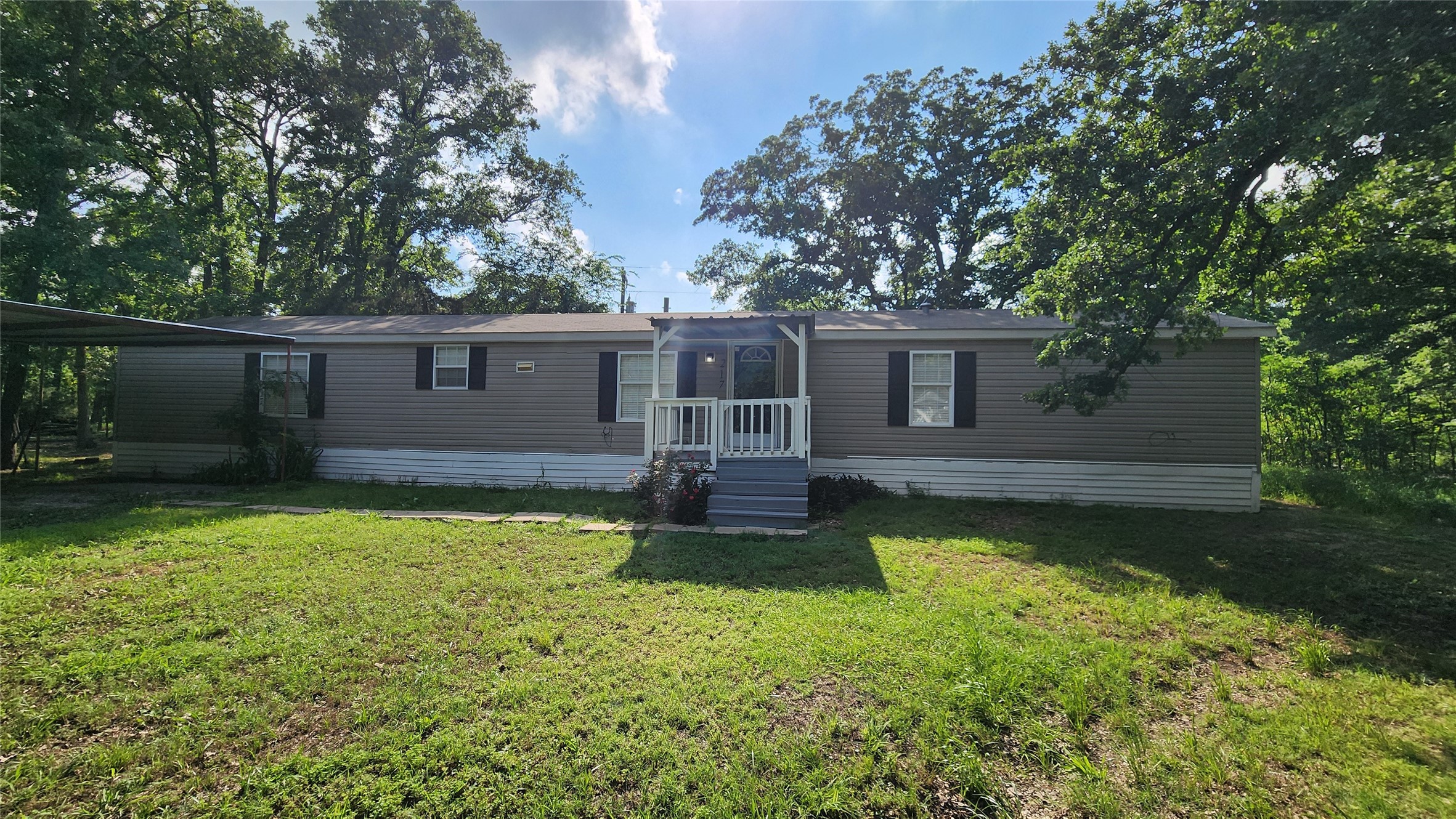 217 Navajo Trail West Tawakoni TX 75474